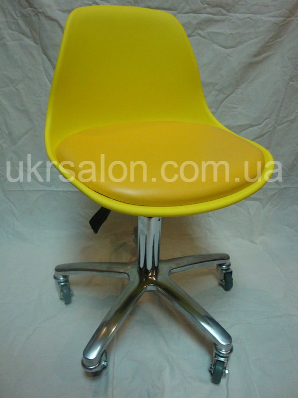 Стільчик майстра DeNis