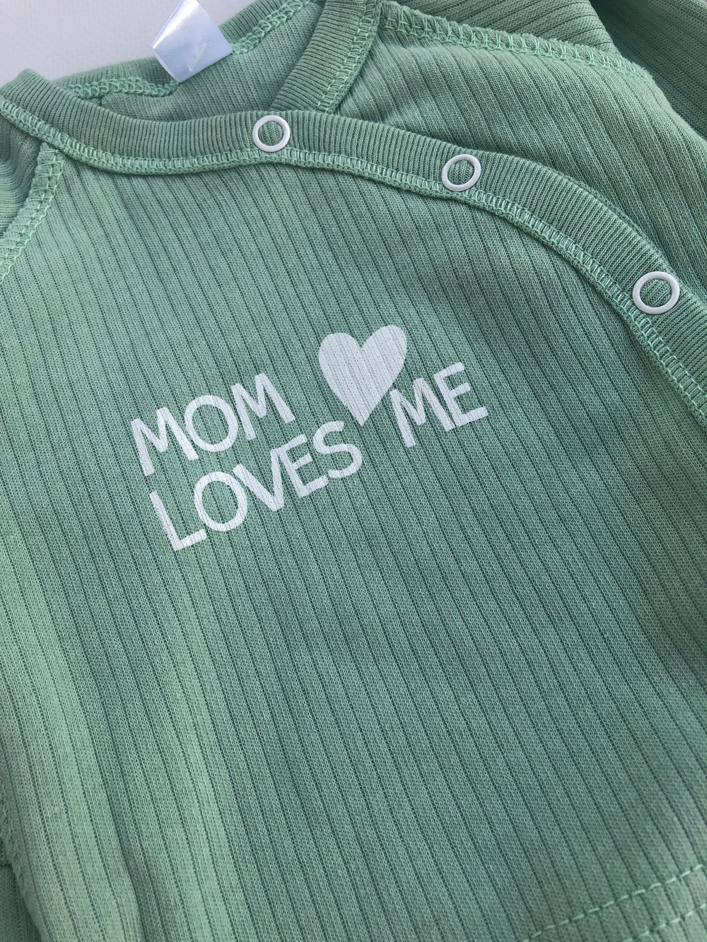 Комплект 3в1: сорочечка, повзунки, шапочка "Mom loves me", мустанг (трикотаж рубчик) ТМ "Sweet Mario"