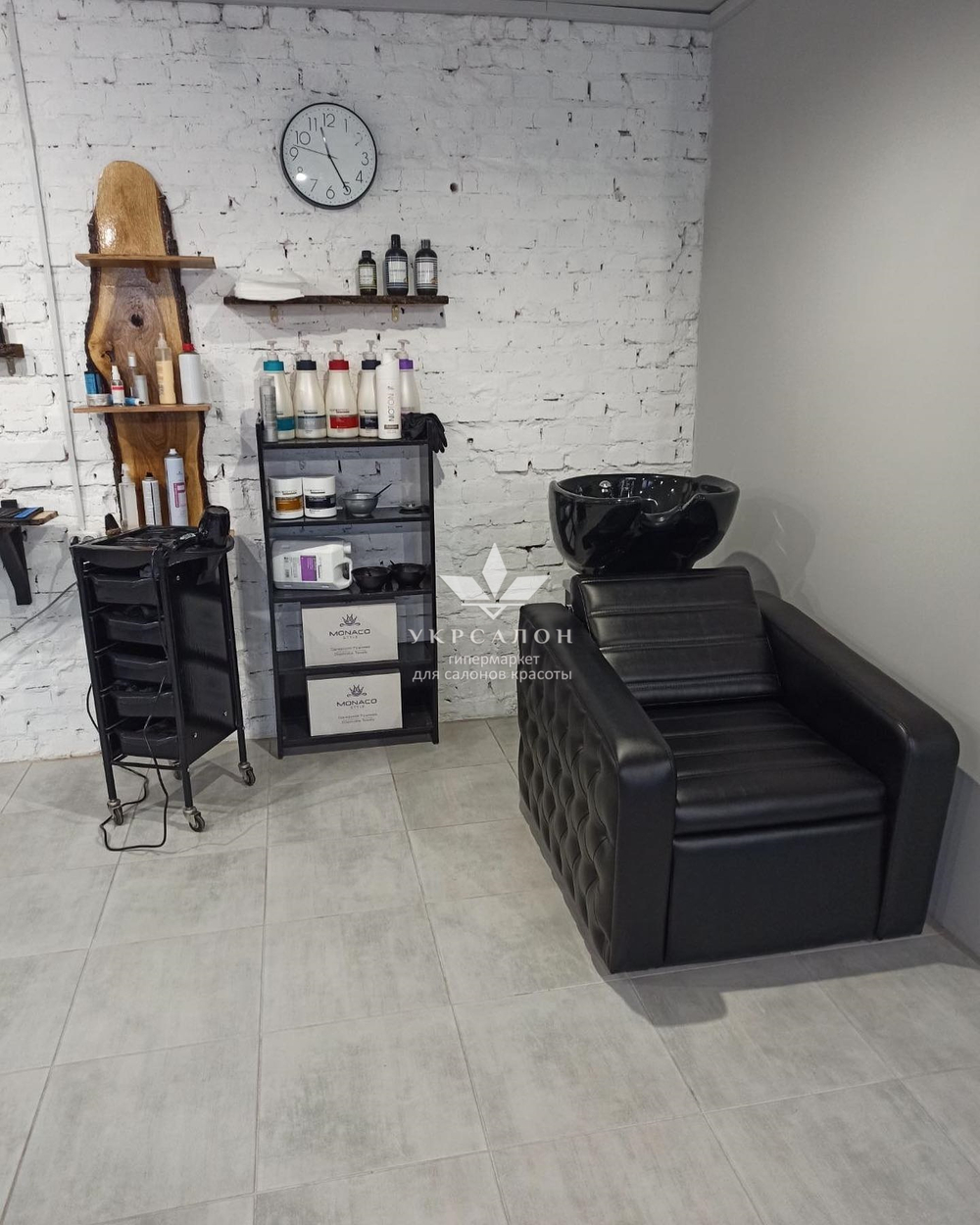 Перукарська мийка milan