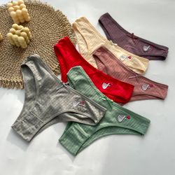 Американки з нашивкою