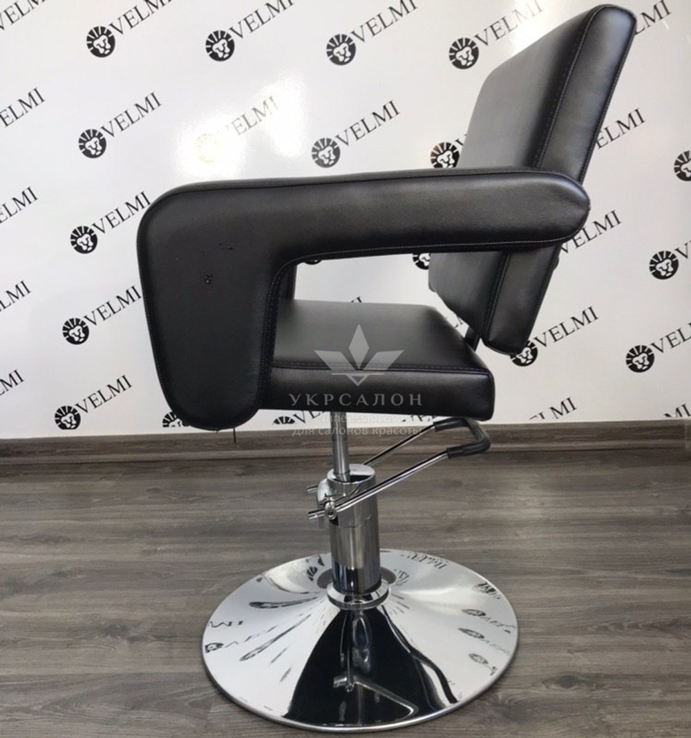 Парикмахерское кресло Flamingo 2