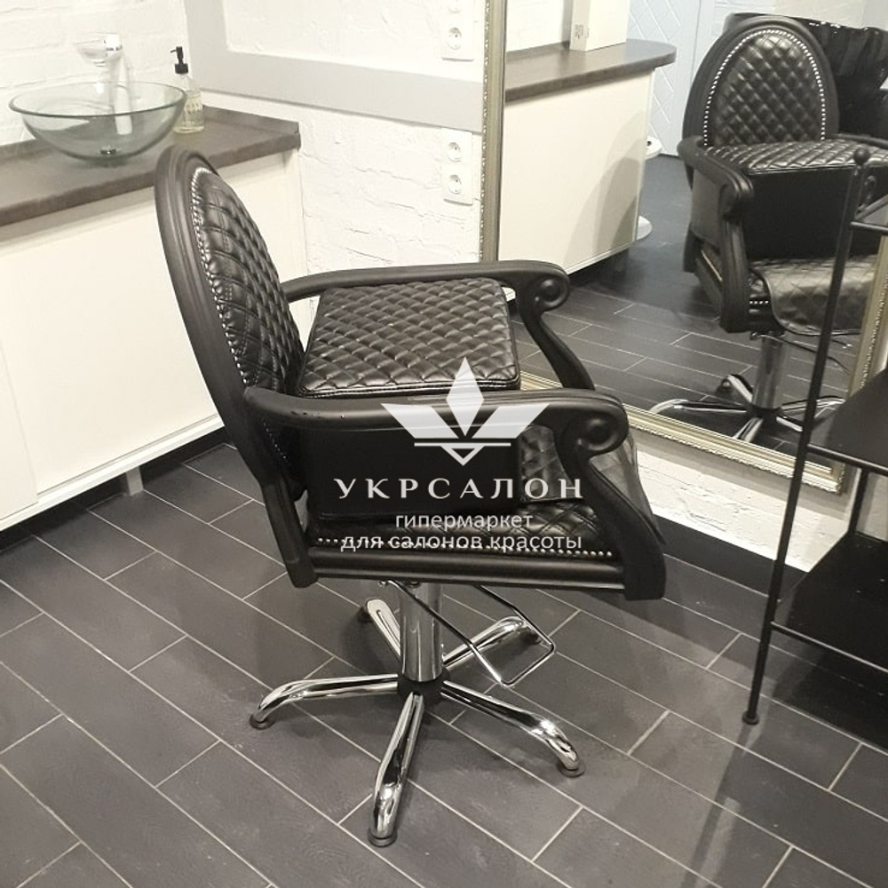 Парикмахерское кресло Mozart Black