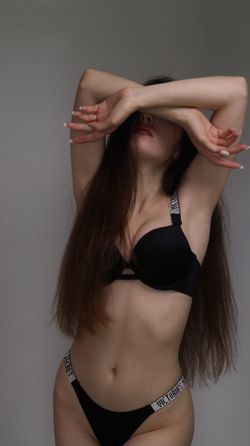 Комплект зі стразами Вікторія Сікрет