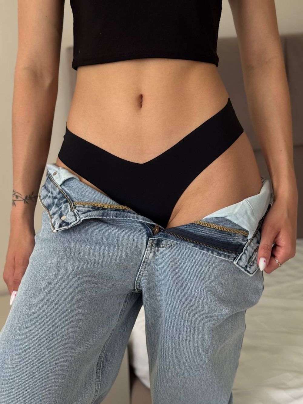 V-подібні безшовні трусики - сліпи