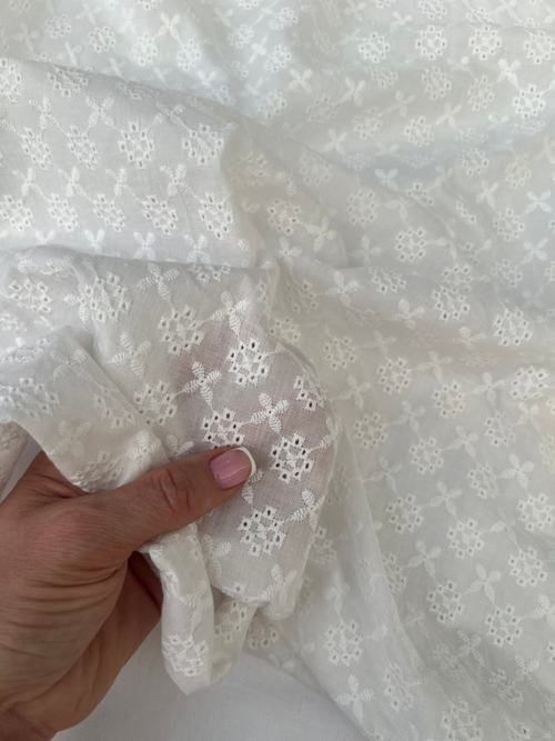 Батист вышивка