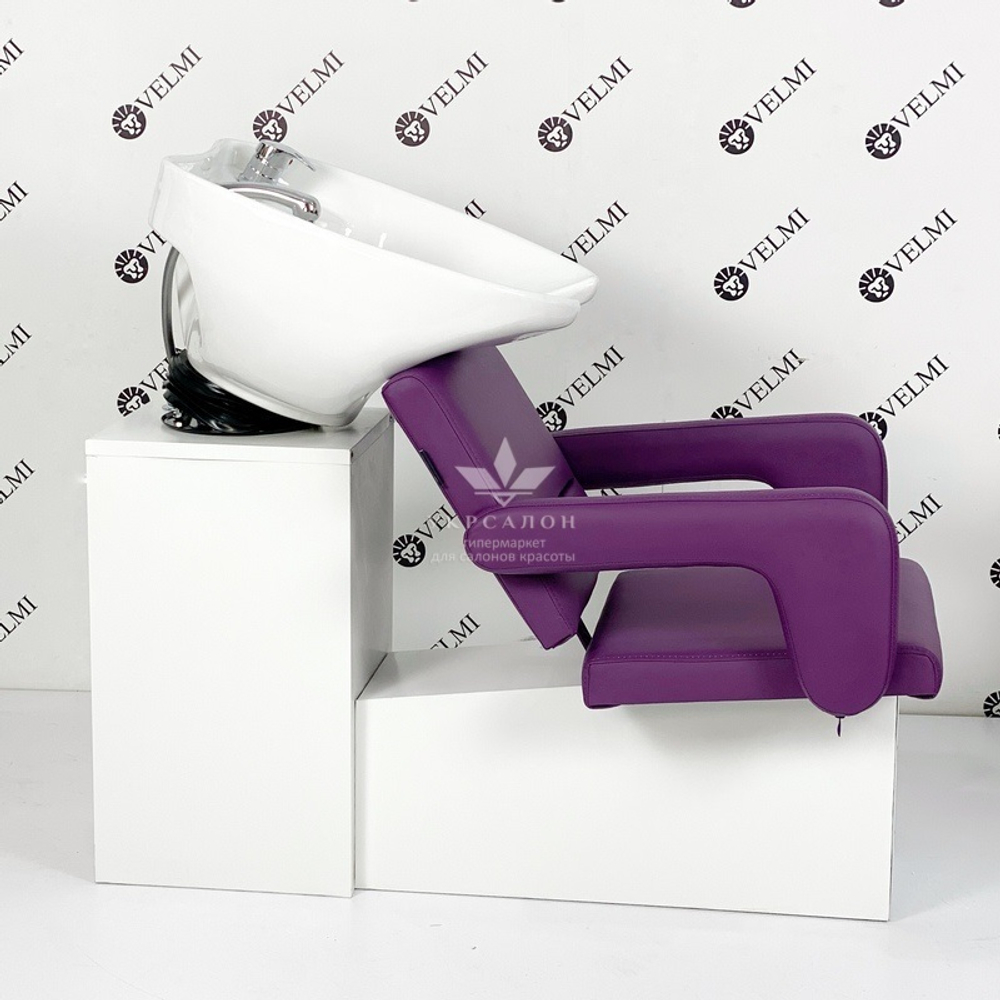 Комплект перукарських меблів Flamingo на п'ятилуччі white