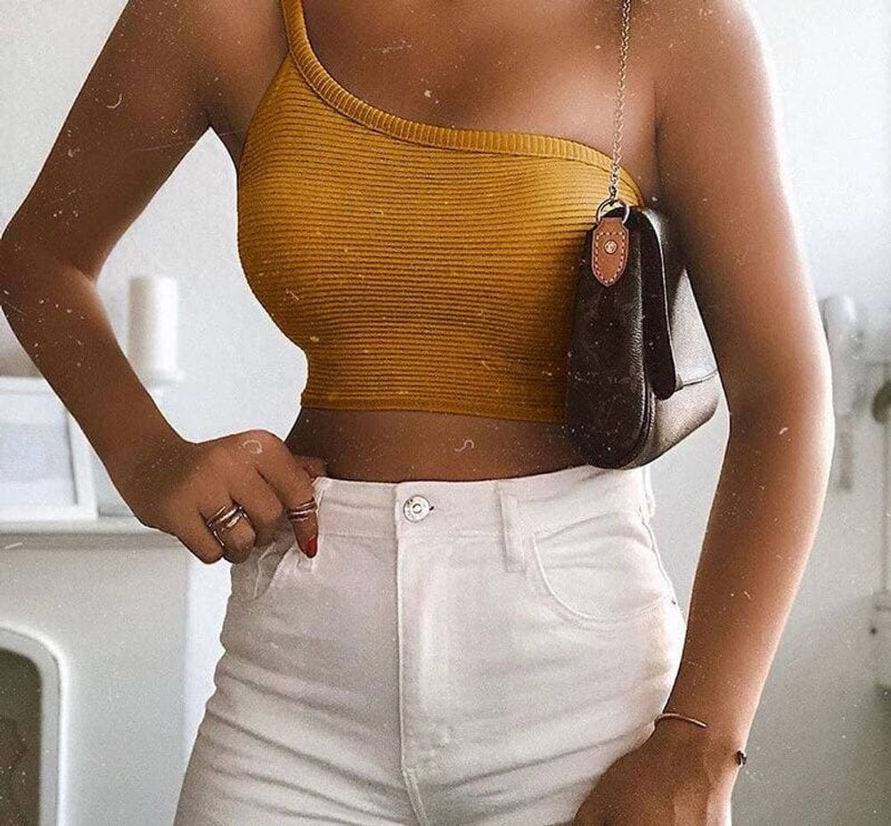 Топ - бралетт в рубчик на одну бретель