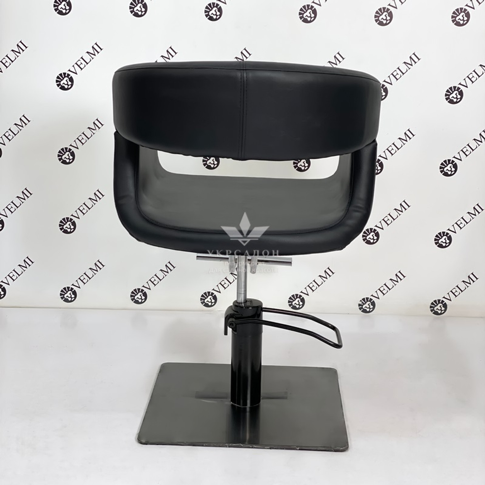 Парикмахерское кресло Charly Loft