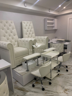 Подставка для педикюра Tertio 7 с регулировкой высоты на silver ножках