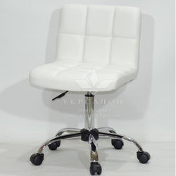 Стільчик майстра Lion