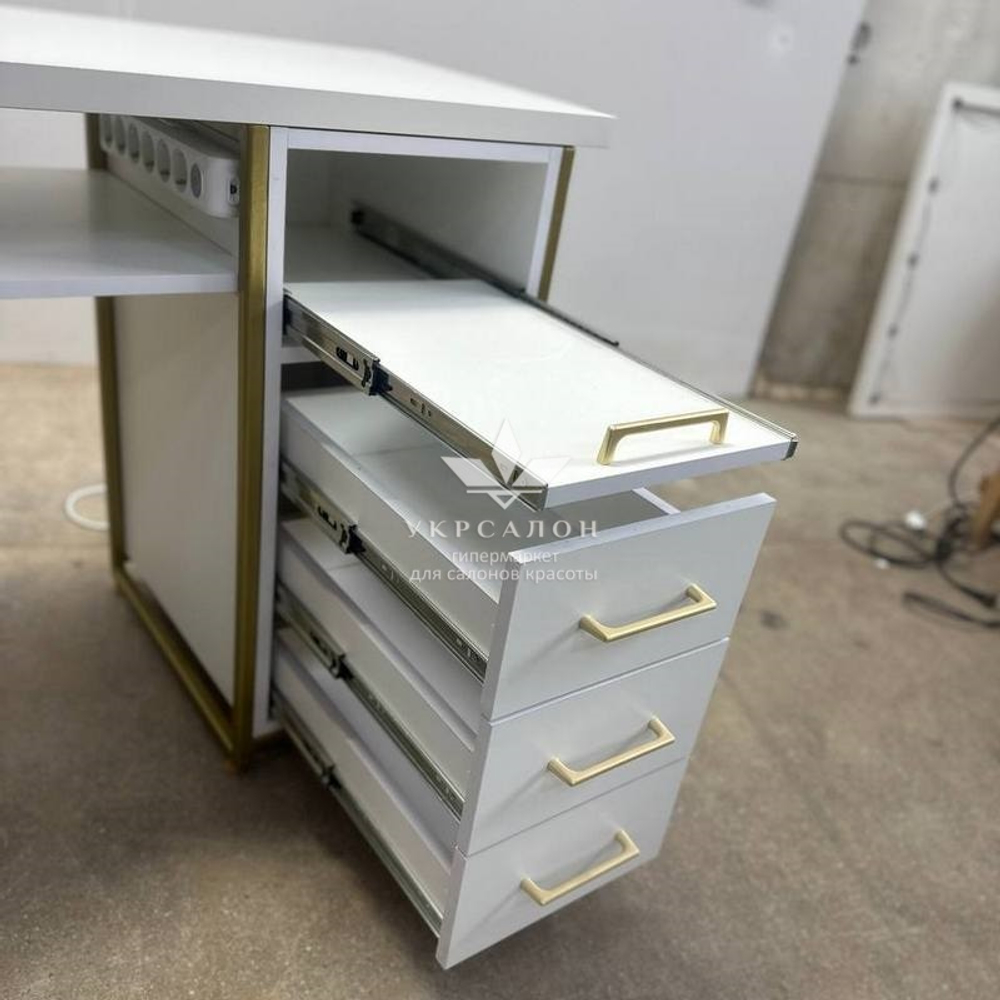 Стол маникюрный Mark Premium-06b