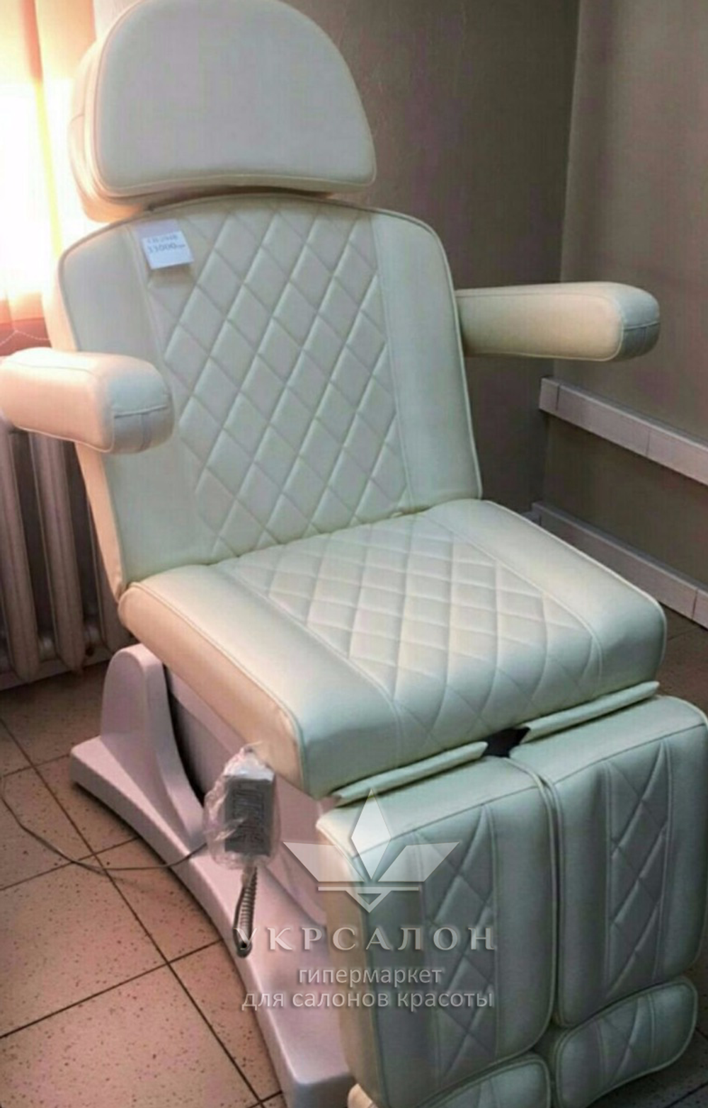 Електрична косметологічна кушетка Laudi