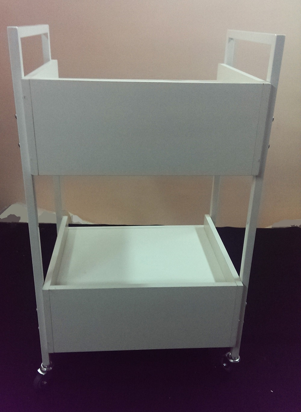 Візок косметологічний 902