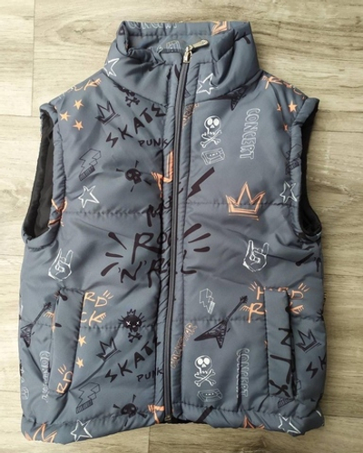 Жилетка "Different", плащівка, синтепон ТМ "Else"