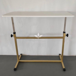 Маникюрный стол Tertio с регулировкой высоты