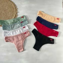 Американки з мереживними вставкоми