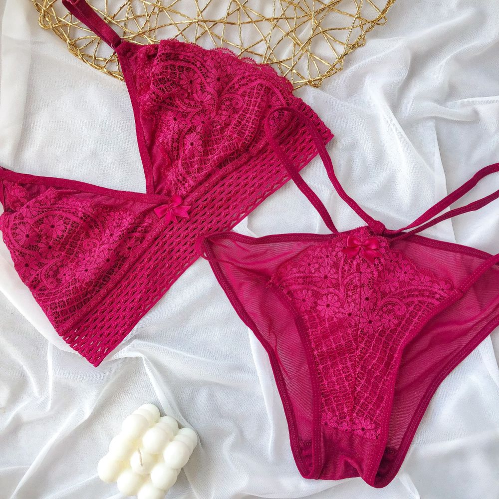 Кружевной комплект