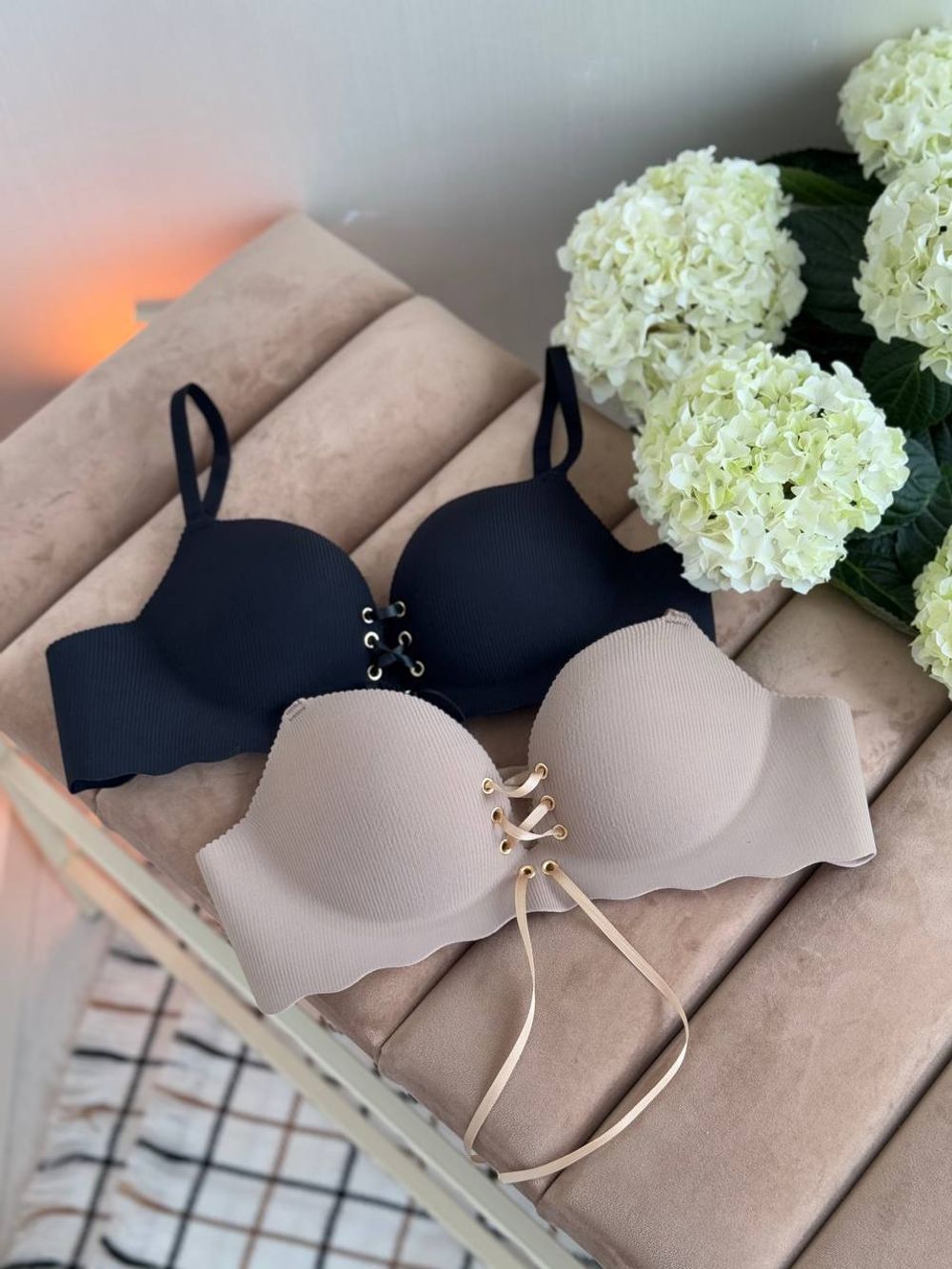 Бюстгальтер на зав'язках з PUSH UP ефектом