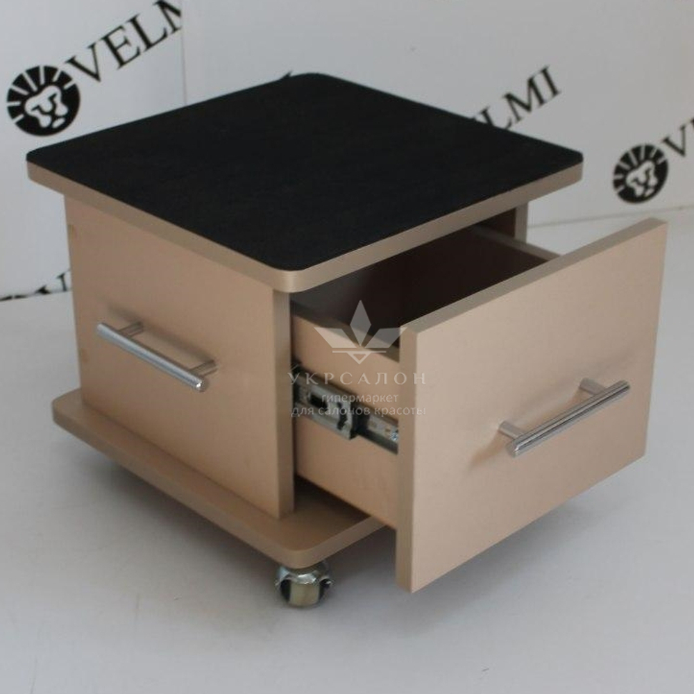 Подставка для педикюрной ванночки на колесах