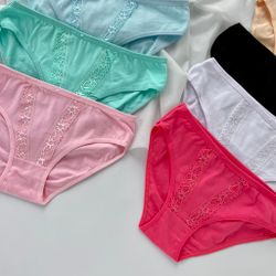 Сліпи з мереживними полосками