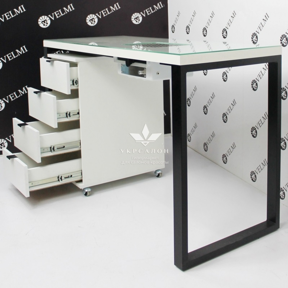 Манікюрний стіл Alaska