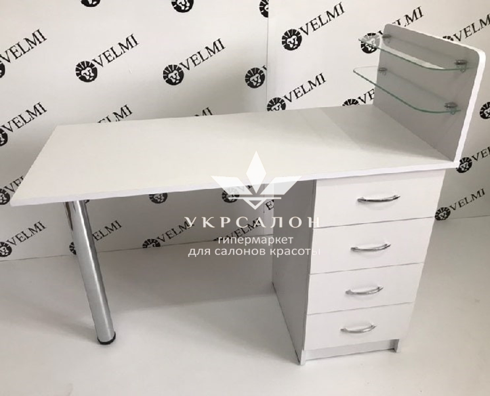 Маникюрный стол Profi