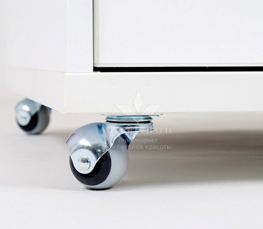 Тележка косметологическая  Italika