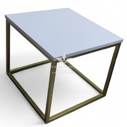 Столик для клиентов Tertio