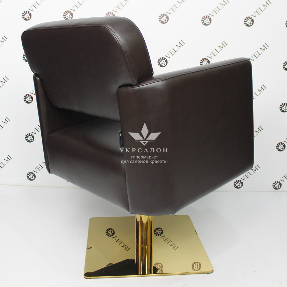 Перукарське крісло Eliot Gold на квадраті