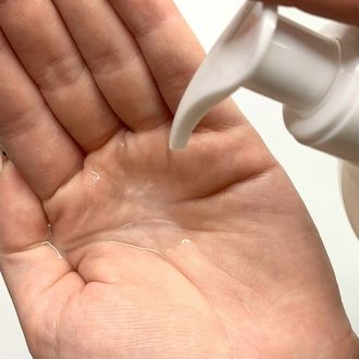 Рідке мило з антибактеріальним ефектом Іони срібла-Д-пантенол Touch Protect 1 L