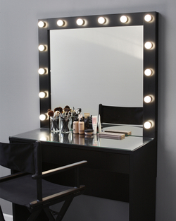 Рабочее место парикмахера 732