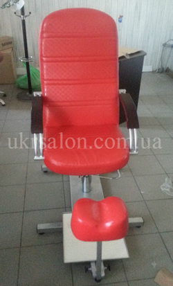 Педикюрное крісло ПЕ025