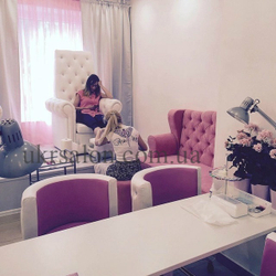 Педикюрное крісло трон ice queen