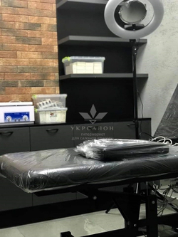 Массажно-косметологическая кушетка 269