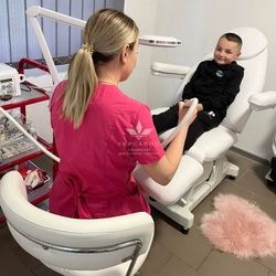 Педикюрное кресло Sillon DBL (3 мотора), белое