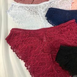 Мереживні американки