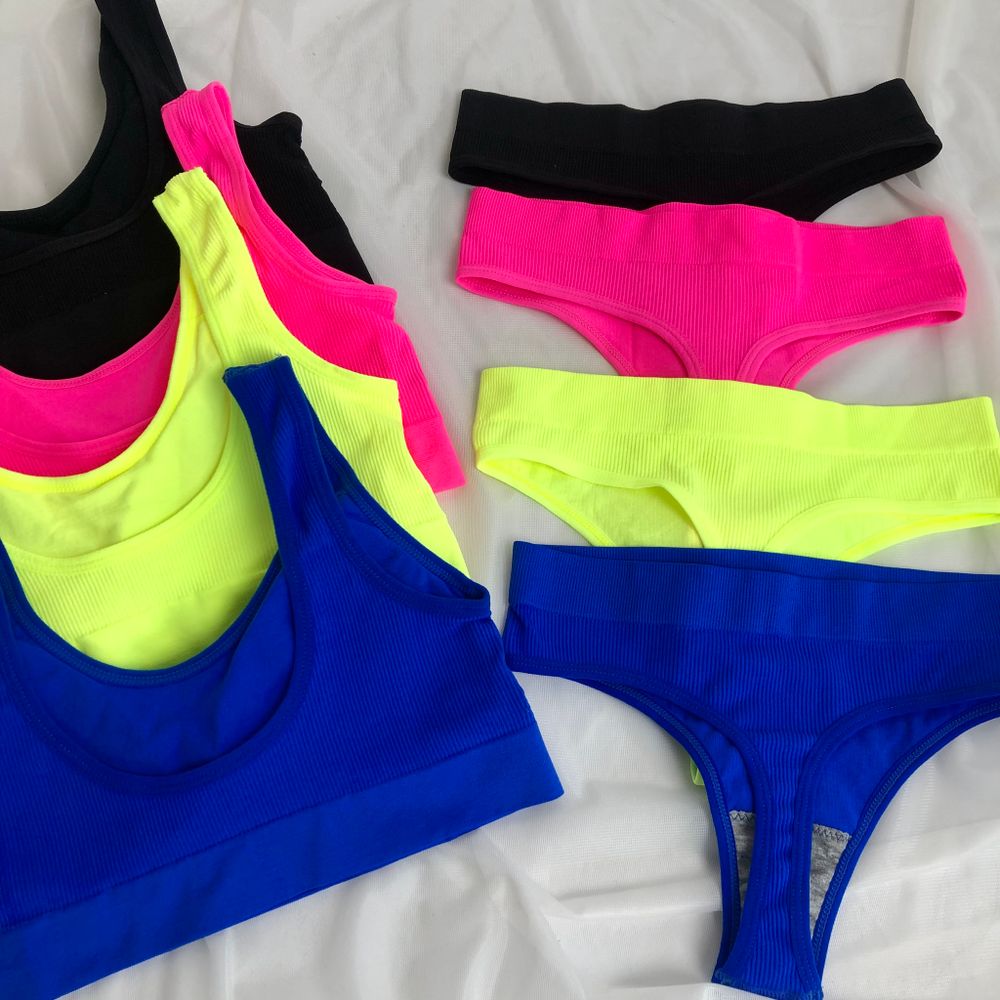 Базовий комплект на широких бретелях