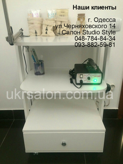 Косметологическая тележка Trion