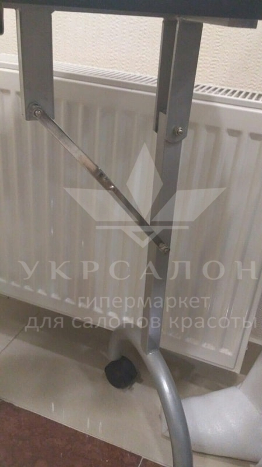 Складаний манікюрний стіл 9200