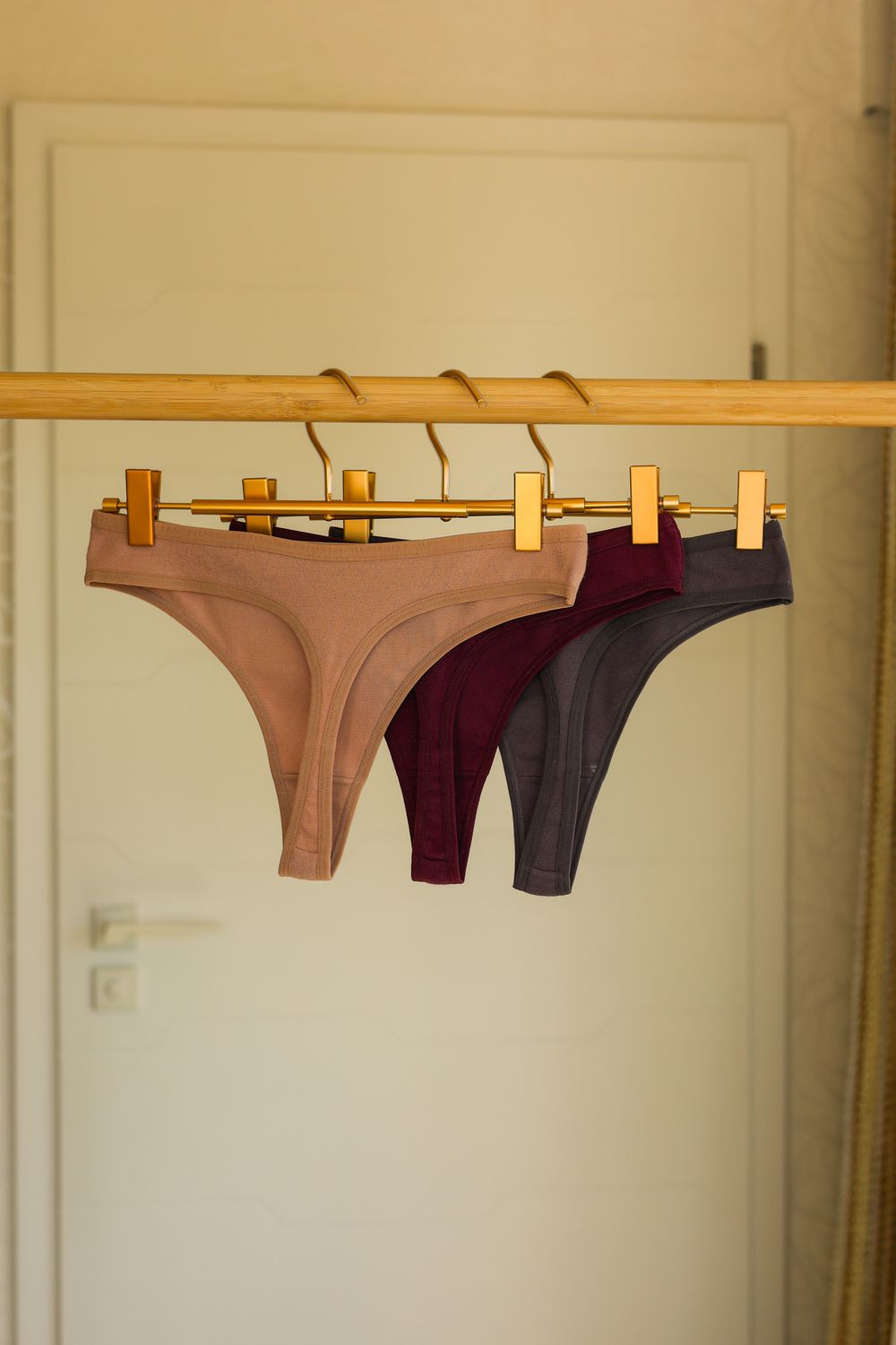 Бокс 3 шт комфотрних стрінг