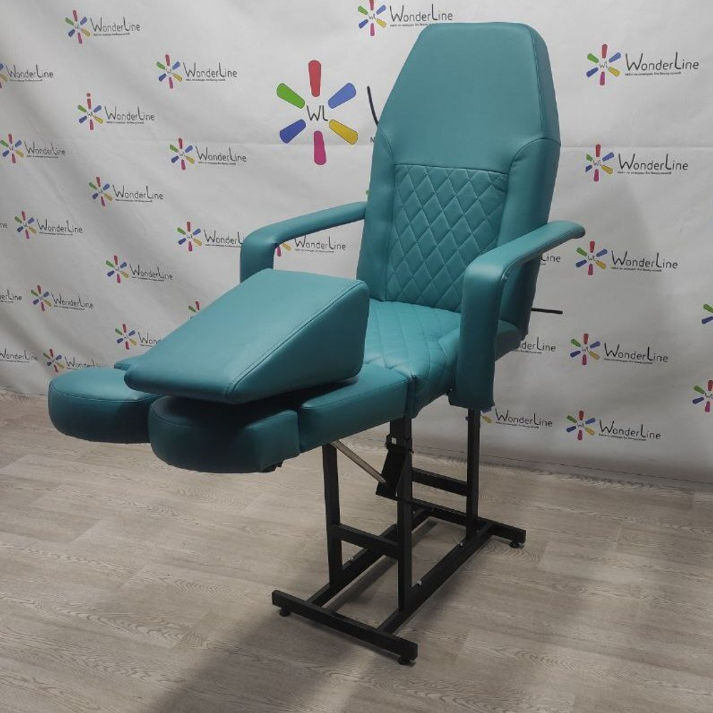 Педикюрне крісло Tertio Black