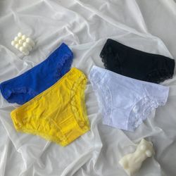 Сліпи з мереживними вставками