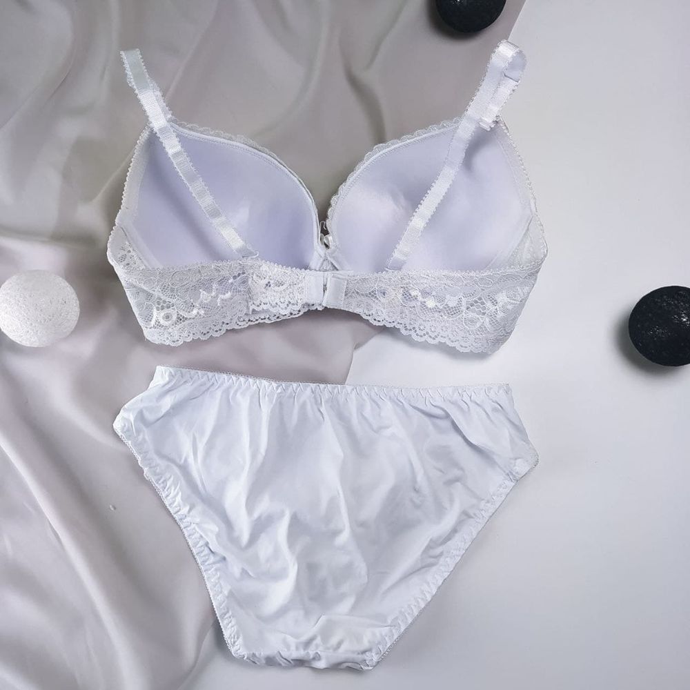 Нежный комплект белья