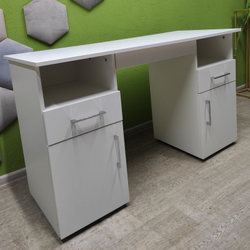 Манікюрний стіл Tertio Nail