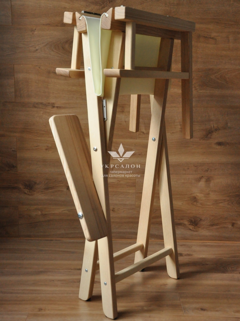 Складаний стілець для візажу Apolo 8