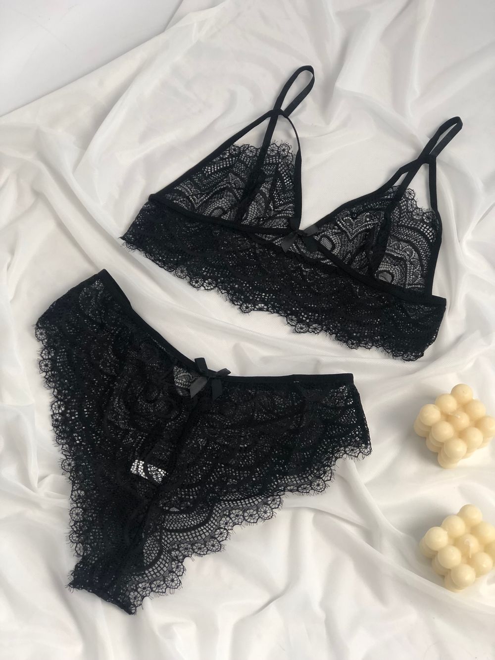 Мереживна білизна