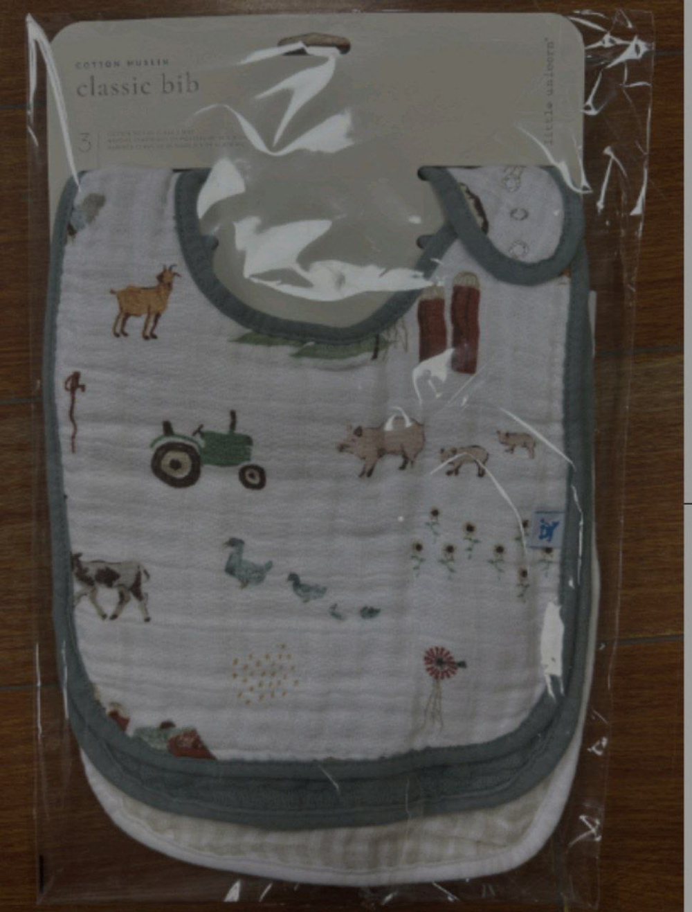 Нагрудники детские