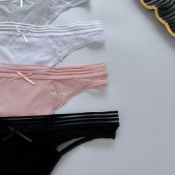 Стрінги з сіточкою по боках