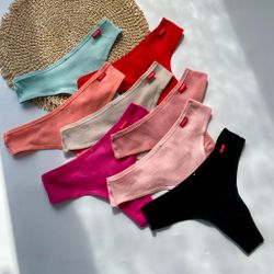 Базові стрінги в рубчик