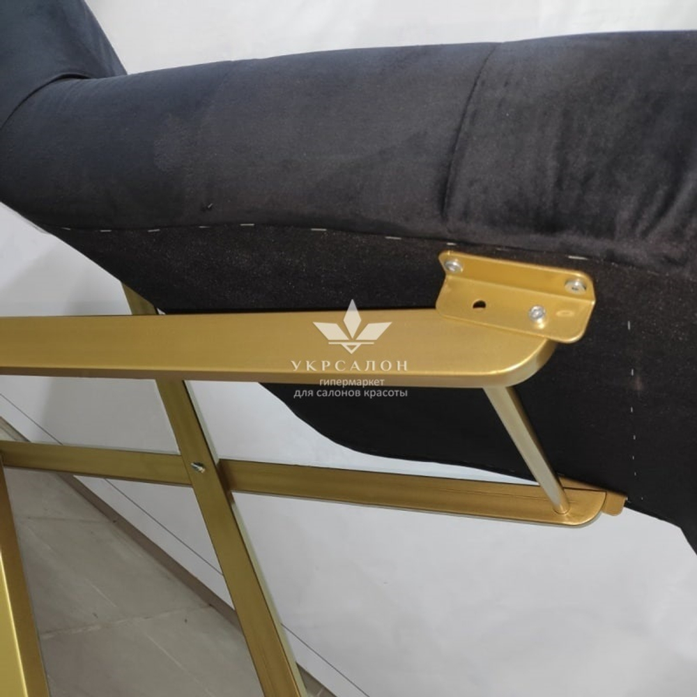 Анатомічна кушетка Tertio 2 Gold для лешмейкерів та бровістів